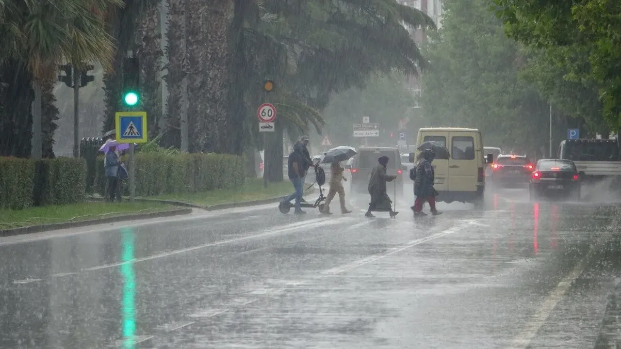 Samsun’da Kışın Yaşamak: Nem, Yağmur ve Gündelik Hayatın Ritmi