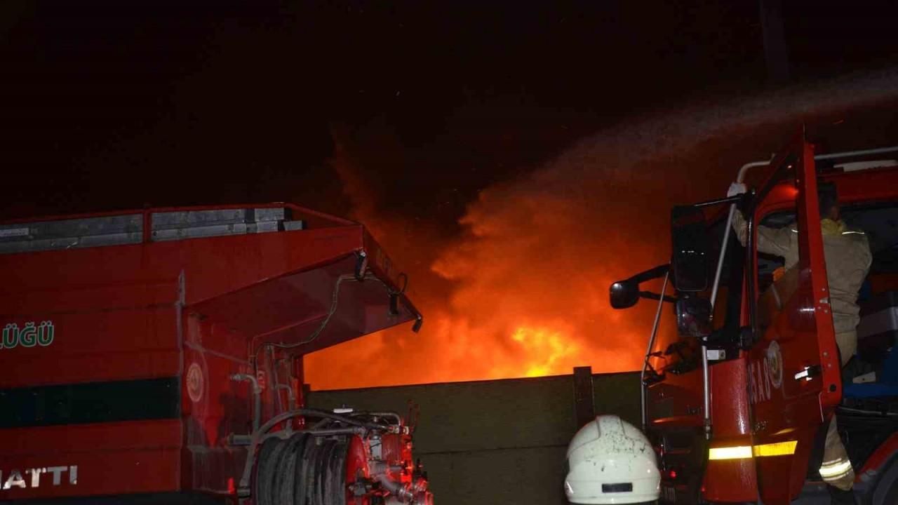 Samsun Bafra OSB’de geri dönüşüm tesisinde yangın