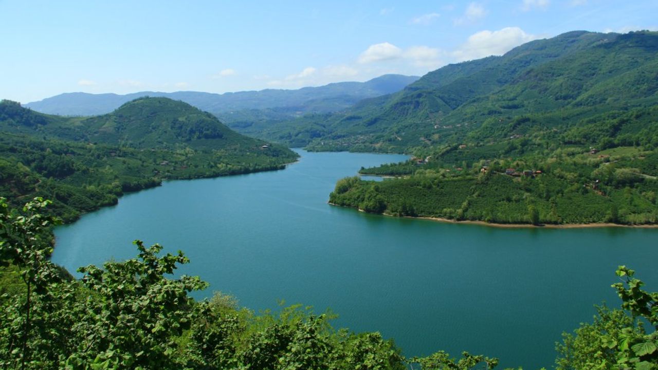 Ayvacık Baraj Gölü Üzerinde Sessiz Bir Hafta Sonu