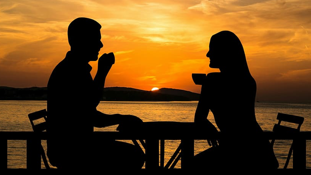 Kasım’da Gün Batımı ve Kahve-Tatlı Keyfi