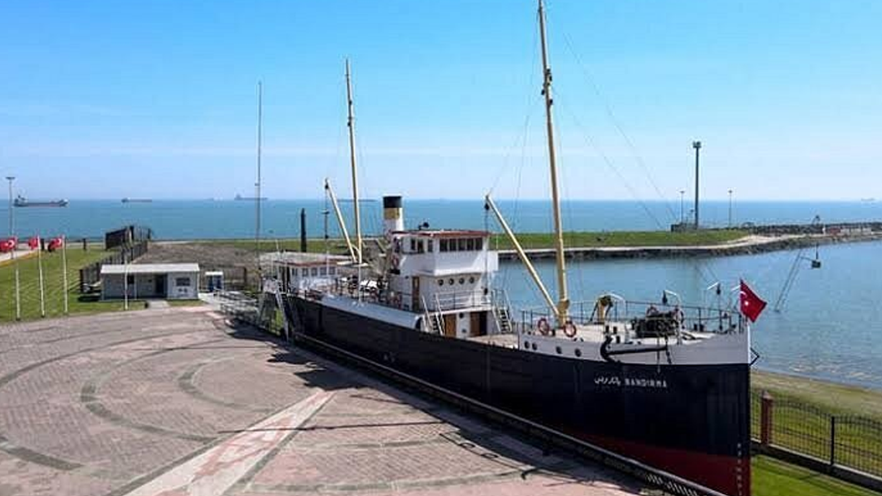Bandırma Vapuru’nda 10 Dakikalık Tarih Yolculuğu