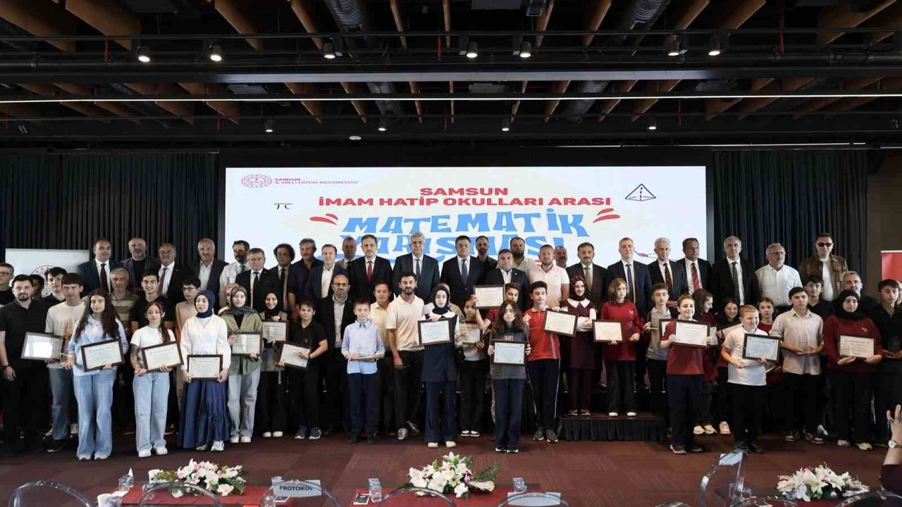 Matematikte dereceye giren imam hatipliler ödüllerini aldı