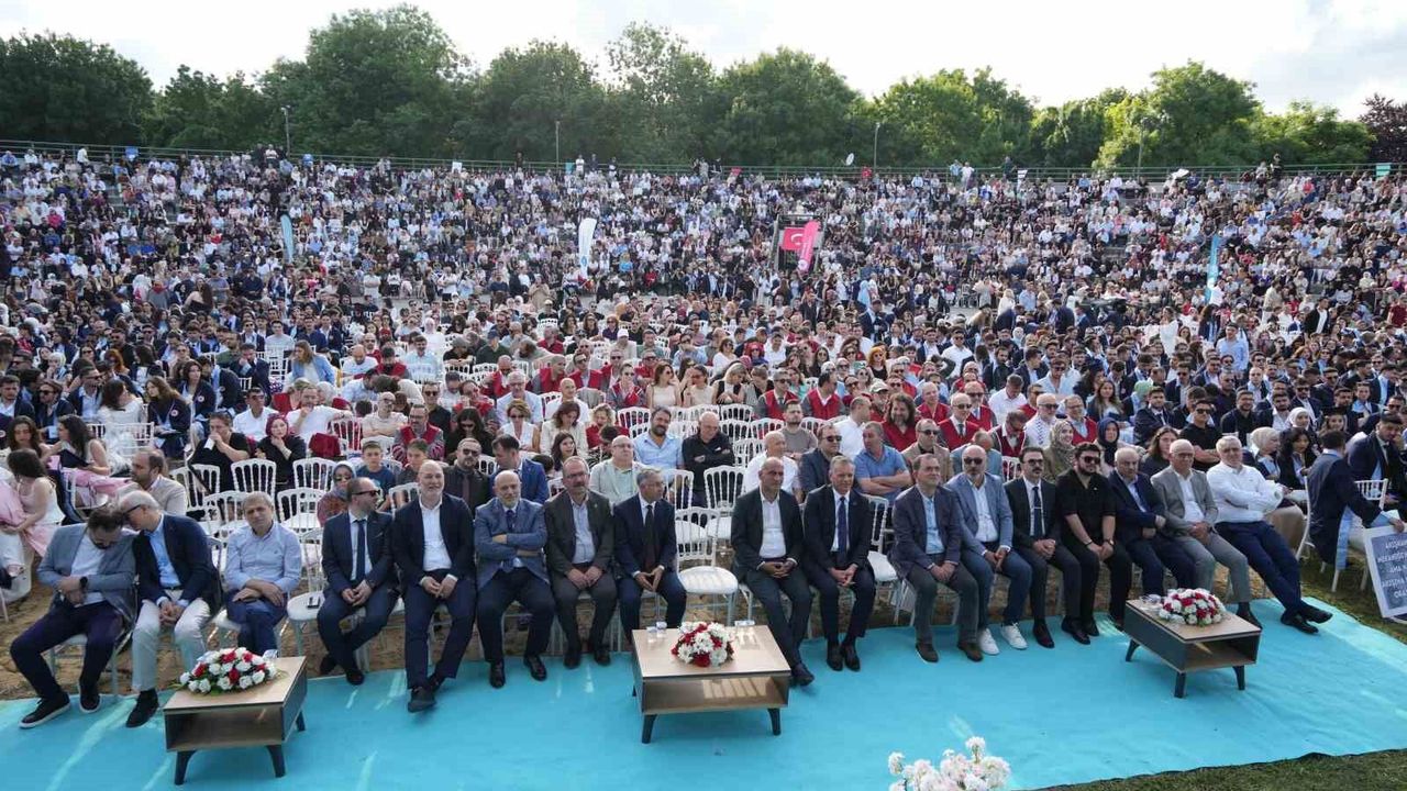 SAMÜ’de 616 öğrencinin mezuniyet heyecanı