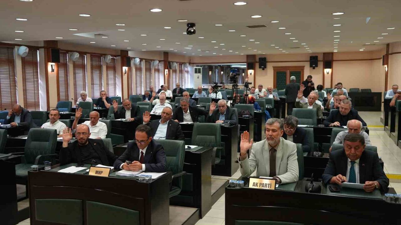 Samsun Meclisi'nde Atakum personel maaşları gündeme geldi
