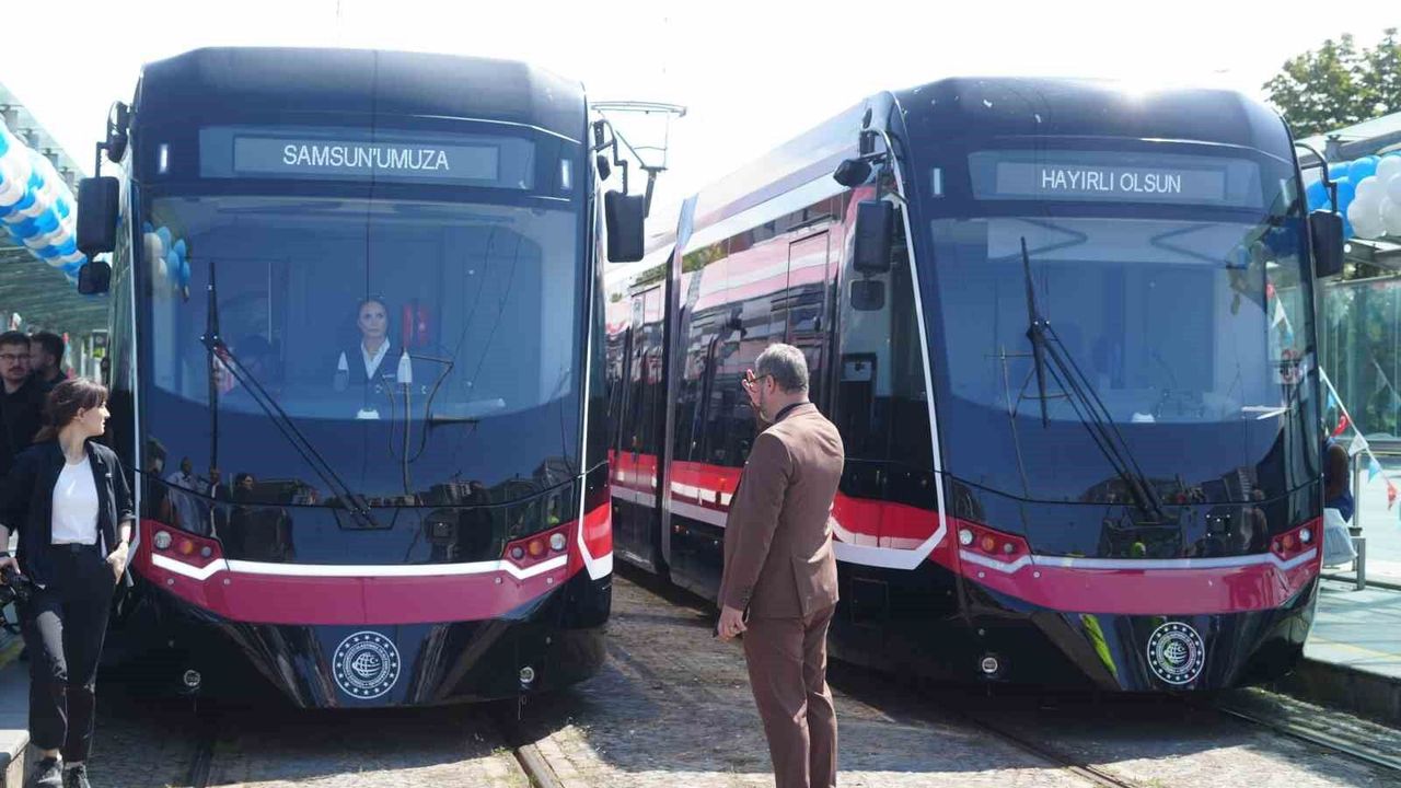 Samsun'da 2 yeni tramvay hizmete girdi