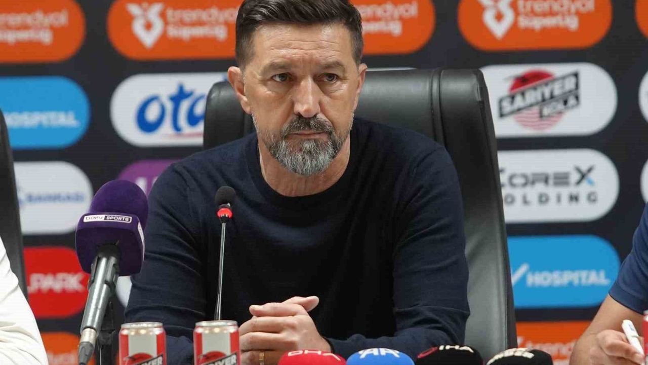 Besnik Hasi: '3 puandan memnunum'