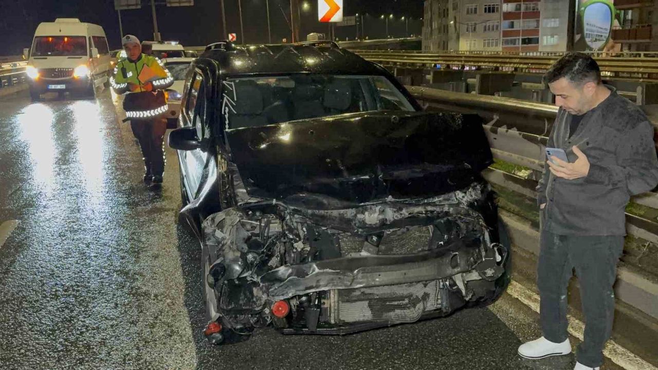 Düğüne giden otomobil kaza yaptı: 1 yaralı