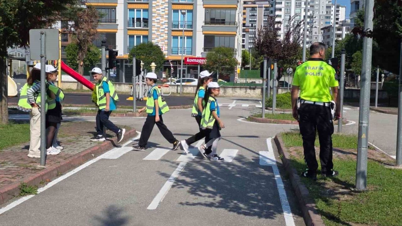İlkadım'da çocuklar öğreniyor, trafik bilinci gelişiyor