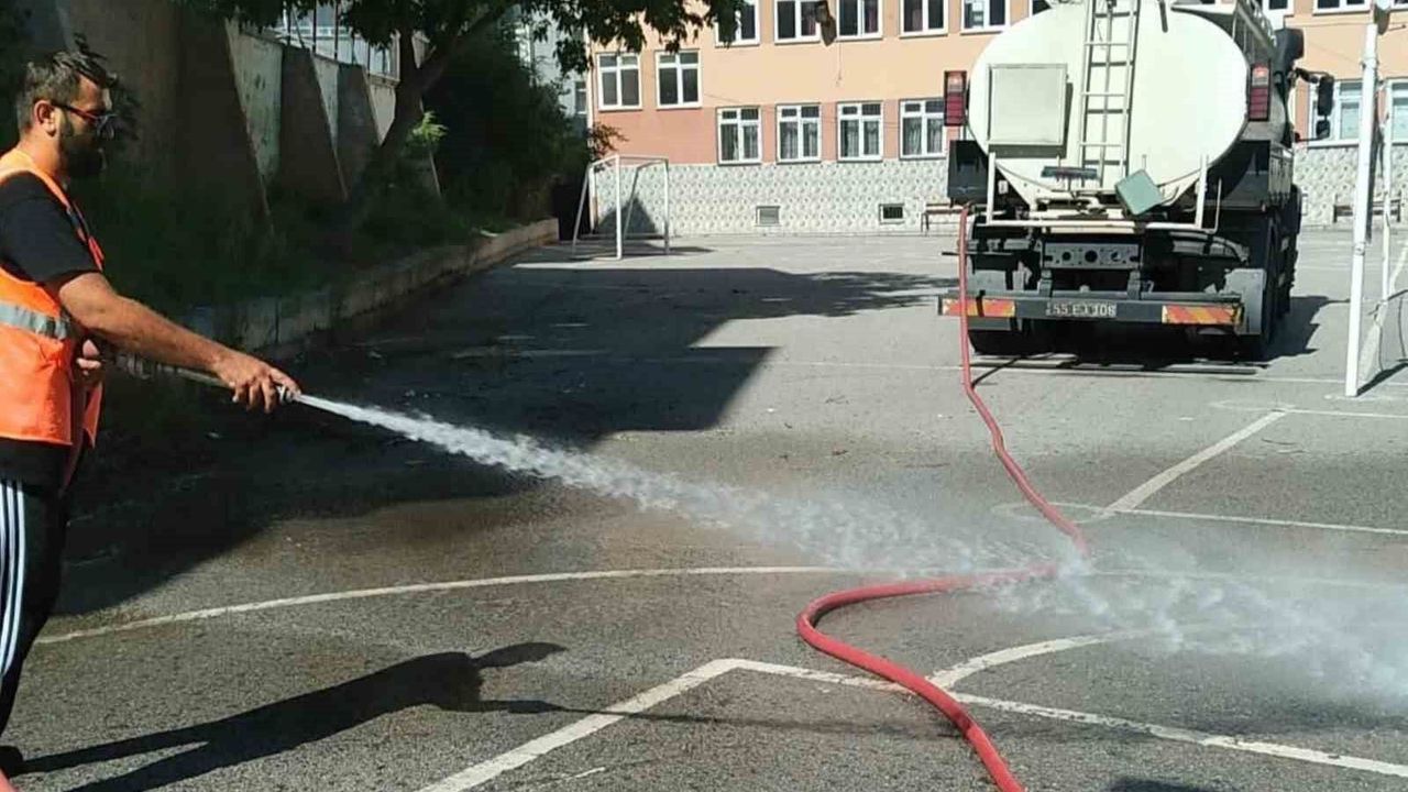 İlkadım'da ibadethane ve okullara 15 milyon TL'yi aşan destek