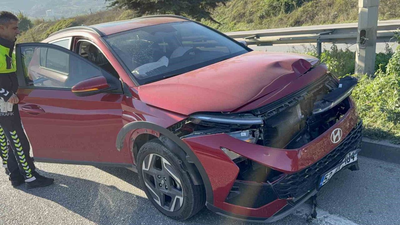 İlkadım'da otomobiller çarpıştı