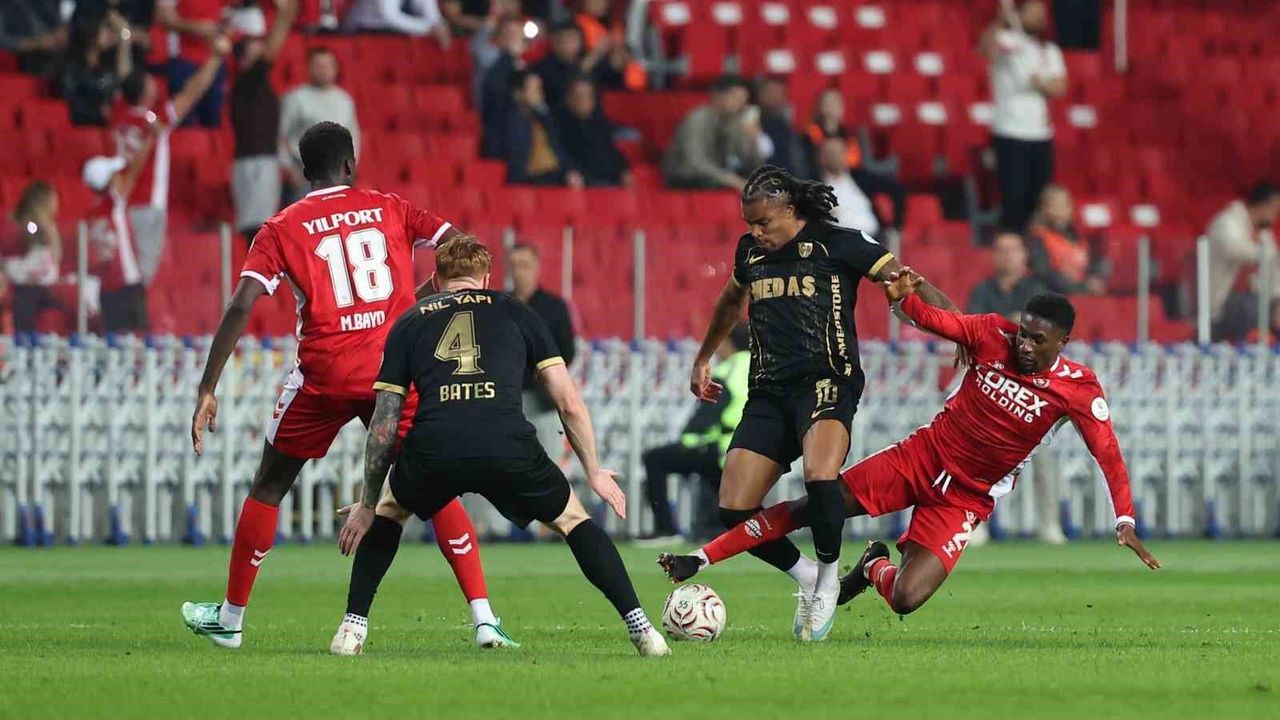 Trendyol Süper Lig: Samsunspor: 1 - Amed Sportif Faaliyetler: 2 (Maç sonucu)