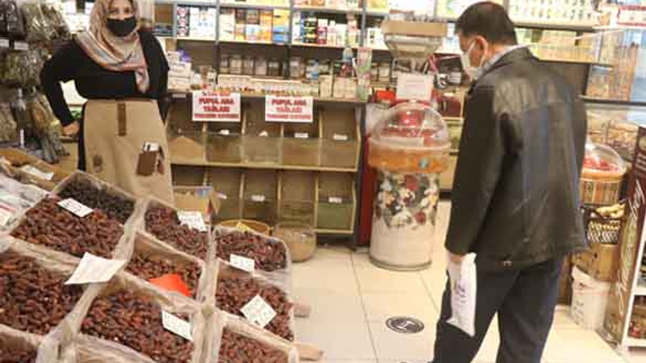 Samsun'da hurma satışları düştü
