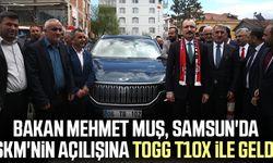 Ticaret Bakanı ve AK Parti Samsun milletvekili adayı Mehmet Muş, Kavak'ta SKM'nin açılışına Togg T10X ile geldi