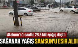 Sağanak yağış Samsun'u esir aldı! Atakum'a 1 saatte 28,5 kilo yağış düştü