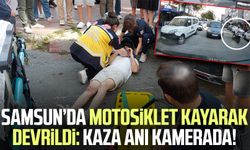 Samsun’da motosiklet kayarak devrildi: Kaza anı kamerada!