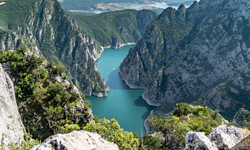 Vezirköprü Şahinkaya Kanyonu: Ekoturizm Rehberi