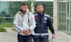 Kız arkadaşını rahatsız edenleri kovaladı, yardım etmek isterken bıçaklandı