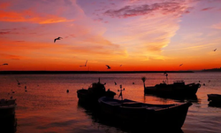Alaçam Sahili’nde Gün Doğumu ve Yaz Huzuru