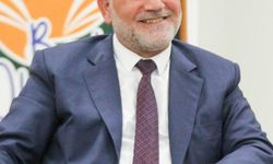 Başkan Sandıkçı: "Üniversite öğrencilerine verdiğimiz burslar hesaplarda"