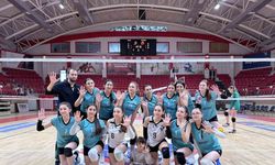Vezirköprülü voleybolcular finalde