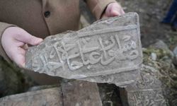 Samsun'da mezarlığın altından tarih çıkıyor: Samsun yazılı mezar kitabesi, yeni tarihi mezarlar