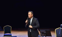 Sanatçı Salih Gündoğdu'dan Ata Sahne'de türkü şöleni