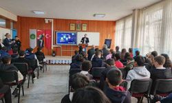 Bafra'da ortaokul öğrencilerine 'dijital güvenlik' eğitimi