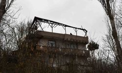 Samsun'da 2 katlı evde yangın