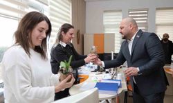 Başkan Türkel'den kadın personele 8 Mart kutlaması