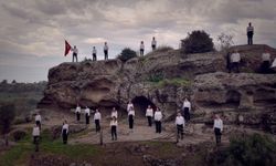 Samsun'da 'Çanakkale Şehitlerine' şiiri çok sesli koro ile seslendirildi