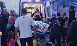 Hafif ticari aracın çarptığı kurye ağır yaralandı, kaçan sürücü yakalandı