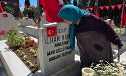 Mezarlıklarda hüzün: 90 yaşındaki şehit annesinin 34 yıldır dinmeyen acısı