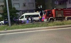 Samsun'da Tofaş araç park halindeki araçlara çarptı: 2'si ağır 3 yaralı