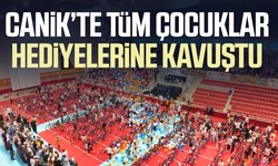 Samsun'da camiler çocuklarla şenlendi, 2 bin 500 çocuk hediyelerine kavuştu