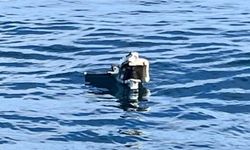 Denizde bulunan dron parçası ekiplerce alındı