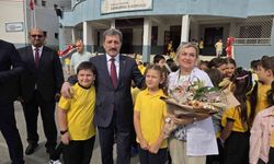 Vali Tavlı: 'Sevgiyle yetiştireceğimiz evlatlarımız, istikbalimizin ve Türkiye Yüzyılı'nın mimarı olacak'