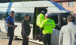 Ladik'te taşımalı eğitim servislerine sıkı denetim: 15 minibüs kontrol edildi