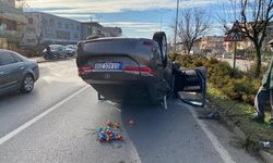 Samsun'da trafik kazası! Otomobil kamyona çarptı