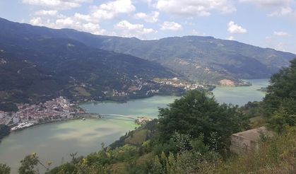 Ayvacık’ta Göl Kenarı Kamp: Doğayla Huzurlu Bir Hafta Sonu