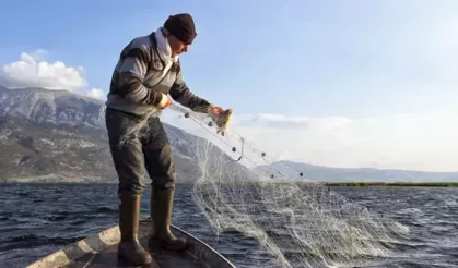 Balıkçı Barınaklarında Sabah Hazırlığı