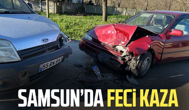 Samsun'da hafif ticari araç ile otomobilin çarpıştı