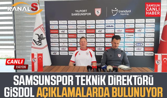 Samsunspor Teknik Direktörü Markus Gisdol açıklamalarda bulunuyor