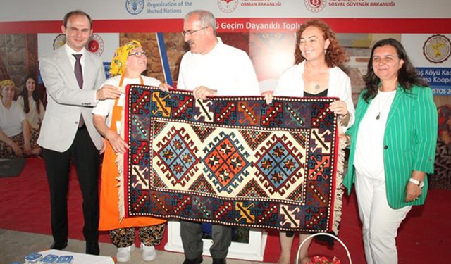 Ayvacık’ta El Yapımı Ürünler ve Kadın Kooperatifleri