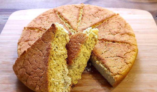 Kasım’a Özel İç Mekan Kahvaltısı: Sıcak Yağlı Mısır Ekmeği