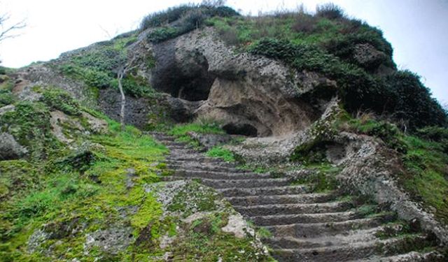 Tekkeköy Mağaraları: Karadeniz’in en eski yerleşim yeri