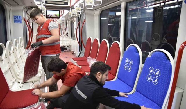 Samsun’da tramvayların koltukları yenileniyor