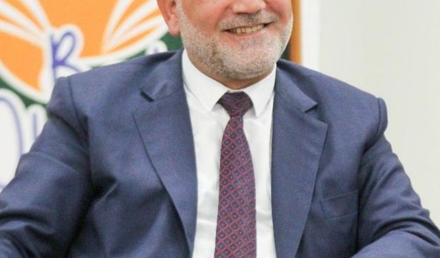 Başkan Sandıkçı: "Üniversite öğrencilerine verdiğimiz burslar hesaplarda"