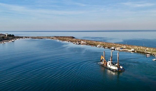 Kurupelit Marina’da deniz temizliği