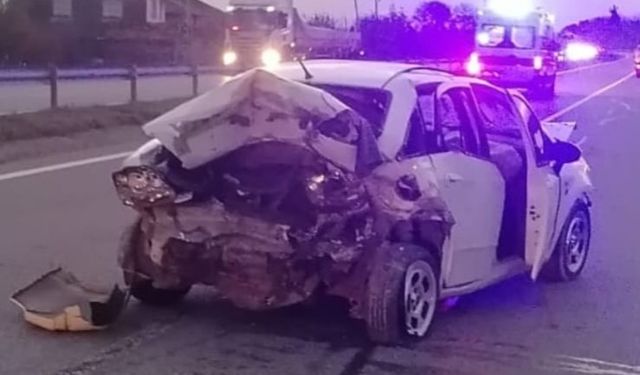 Sinop-Samsun karayolunda 3 araçlı kaza: 4 yaralı