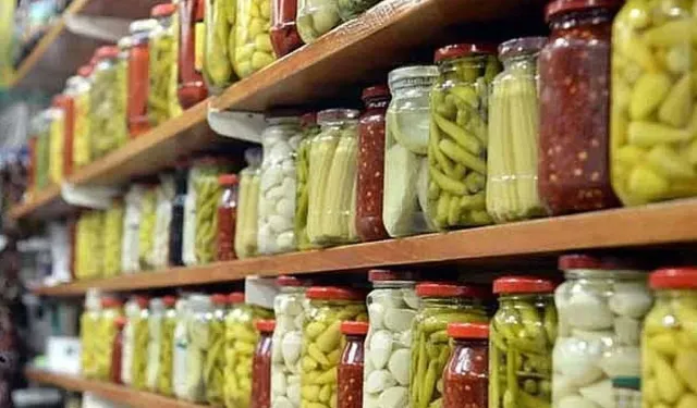 Samsun’da Nesiller Boyu Aktarılan Ev Yapımı Turşular